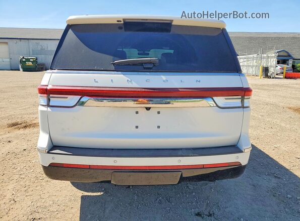 5LMJJ2NG2PEL12930 2023 LINCOLN NAVIGATOR White Widok z tyłu