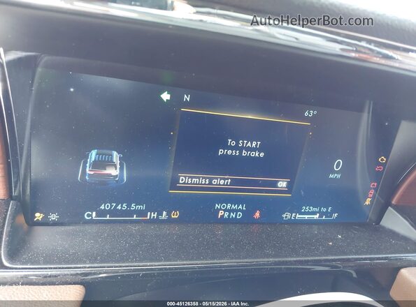 5LMJJ3LGXPEL05989 2023 LINCOLN NAVIGATOR Gray Widok tylnych siedzeń