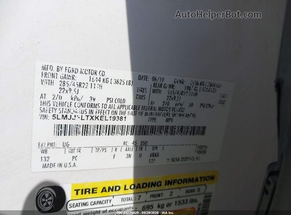 5LMJJ3LTXKEL19381 2019 LINCOLN NAVIGATOR L White Widok komory silnika