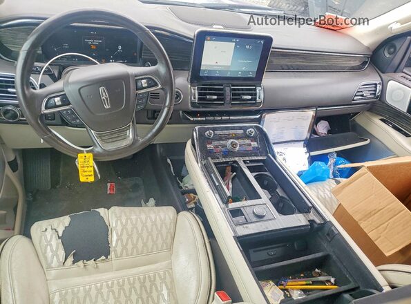 5LMJJ3TT1KEL23531 2019 LINCOLN NAVIGATOR Blue Вид панелі приладів