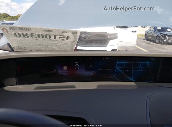 5LMPJ8J44SJ960293 2025 LINCOLN NAUTILUS Blue Rear seats view