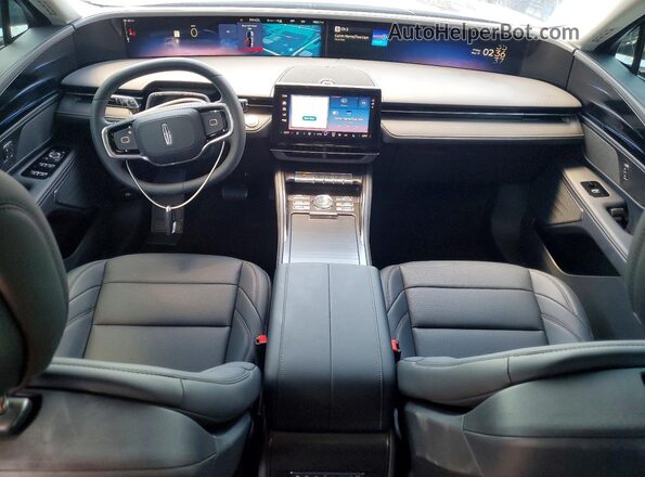 5LMPJ8JA4TJ036573 2026 LINCOLN NAUTILUS Black Widok deski rozdzielczej