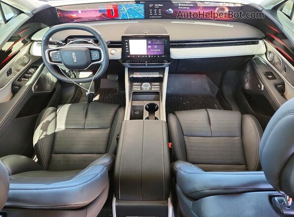 5LMPJ8KA1SJ914845 2025 LINCOLN NAUTILUS Black Dashboard view