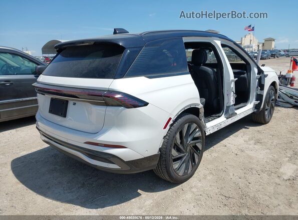 5LMPJ8KA2RJ859090 2024 LINCOLN NAUTILUS White Rear right