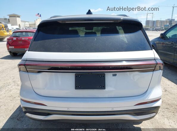 5LMPJ8KA2RJ859090 2024 LINCOLN NAUTILUS White 
