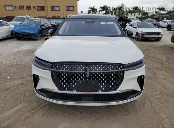 5LMPJ8KA3RJ793911 2024 LINCOLN NAUTILUS White Vista frontal