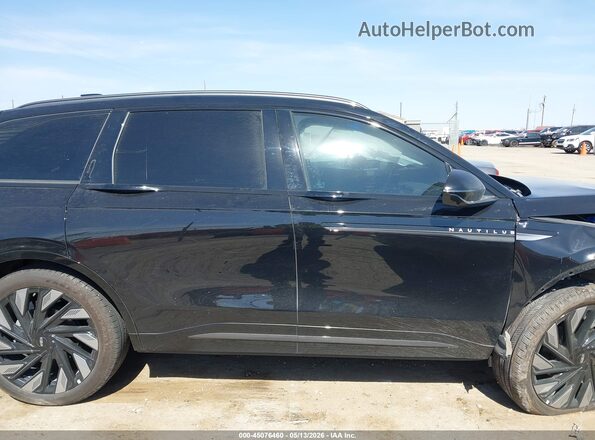 5LMPJ8KA7SJ919967 2025 LINCOLN NAUTILUS Black Vista interior trasera