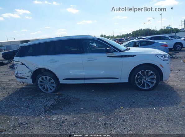5LMYJ8XY1PNL02395 2023 LINCOLN AVIATOR White უკანა სალონის ხედი