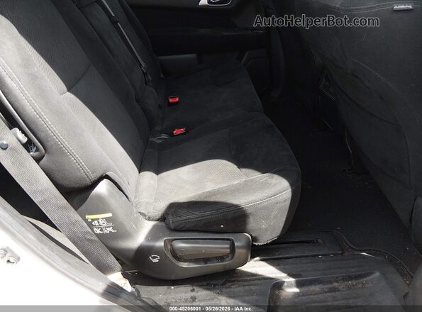 5N1AR2MM6GC636638 2016 NISSAN PATHFINDER Silver VIN կոդի պիտակի տեսք