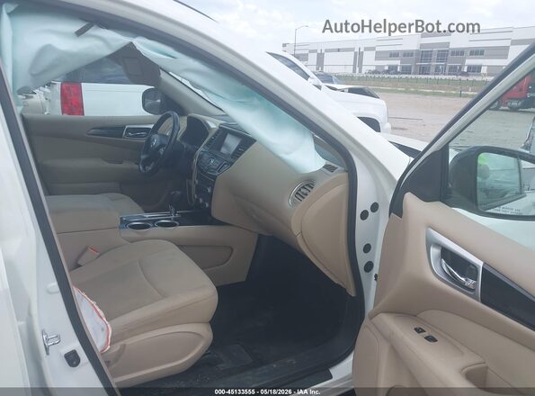 5N1AR2MN0GC604079 2016 NISSAN PATHFINDER White Front interior view