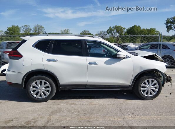 5N1AT2MM2HC833793 2017 NISSAN ROGUE White 360 interior view