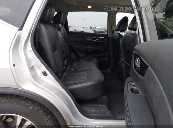 5N1AT2MT0HC747857 2017 NISSAN ROGUE Silver Вид наклейки з VIN-кодом