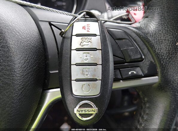 5N1AT2MT0HC747857 2017 NISSAN ROGUE Silver Вид панелі приладів