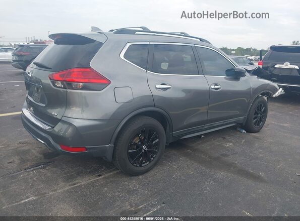 5N1AT2MT1HC810545 2017 NISSAN ROGUE Серый Задняя правая четверть