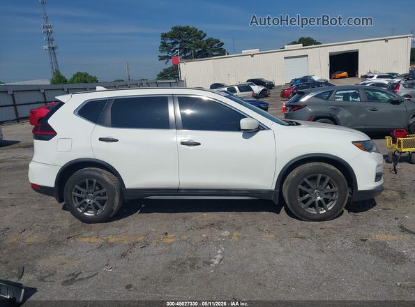 5N1AT2MT1JC772319 2018 NISSAN ROGUE White Rear interior view