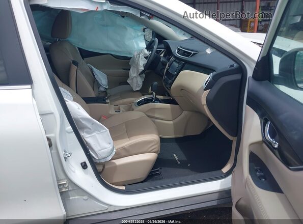 5N1AT2MT4GC915661 2016 NISSAN ROGUE White 