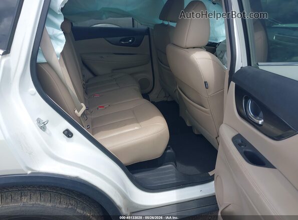5N1AT2MT4GC915661 2016 NISSAN ROGUE White 