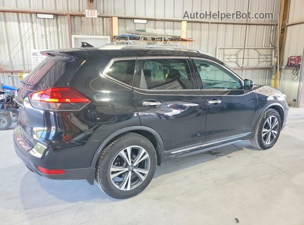 5N1AT2MT4HC819000 2017 NISSAN ROGUE Black Rear right