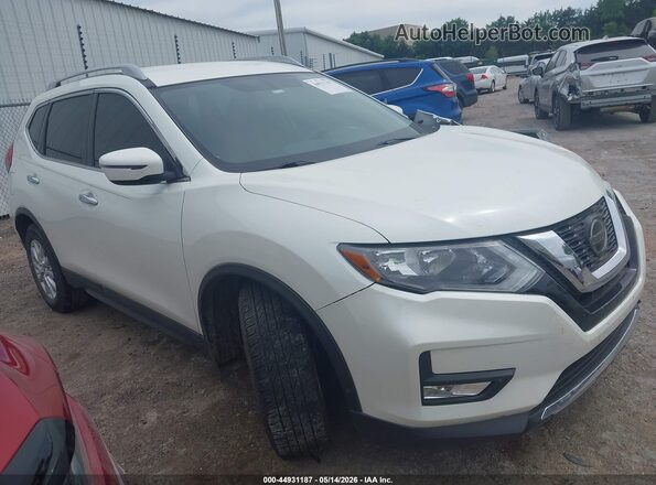 5N1AT2MT4JC706198 2018 NISSAN ROGUE White 