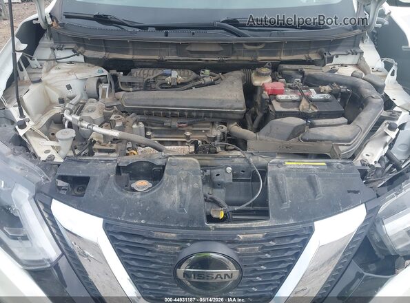5N1AT2MT4JC706198 2018 NISSAN ROGUE White 