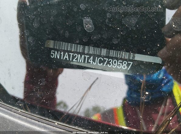 5N1AT2MT4JC739587 2018 NISSAN ROGUE Red Вид підкапотного простору