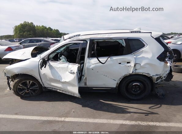 5N1AT2MT4JC808035 2018 NISSAN ROGUE White 