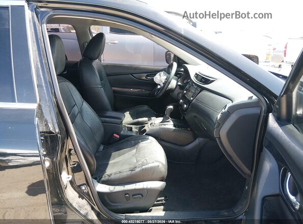 5N1AT2MT4KC774602 2019 NISSAN ROGUE Черный Вид салона спереди