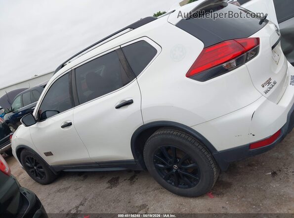 5N1AT2MT5HC757137 2017 NISSAN ROGUE White Սալոնի 360 աստիճան տեսք