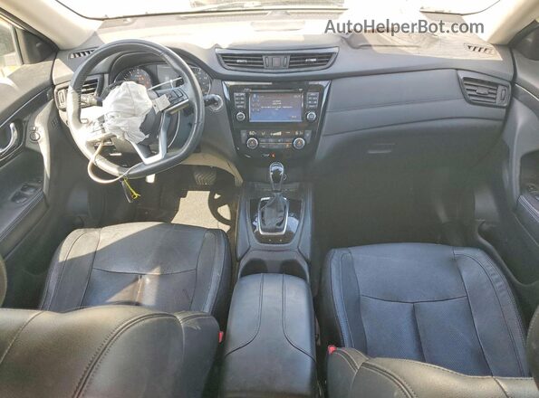 5N1AT2MT5HC781986 2017 NISSAN ROGUE White Dashboard view