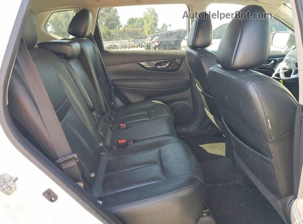 5N1AT2MT5HC781986 2017 NISSAN ROGUE White Rear interior view