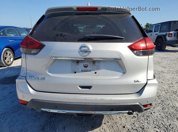 5N1AT2MT5KC776519 2019 NISSAN ROGUE Silver Вид ззаду