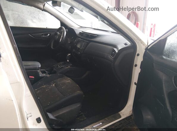 5N1AT2MT6JC798351 2018 NISSAN ROGUE White Вид салону спереду