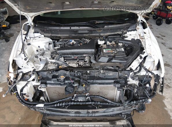 5N1AT2MT6JC798351 2018 NISSAN ROGUE White Вид ззаду