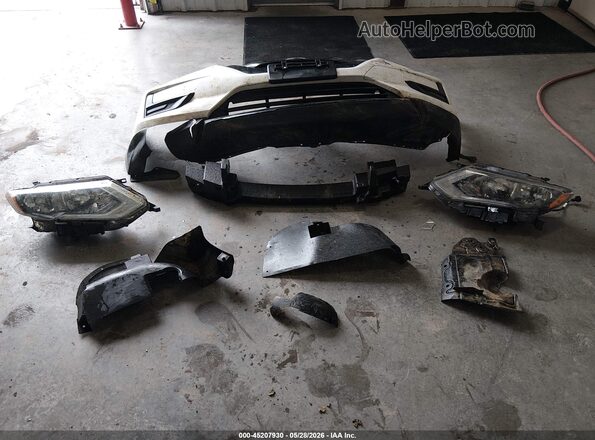 5N1AT2MT6JC798351 2018 NISSAN ROGUE White Вид панелі приладів