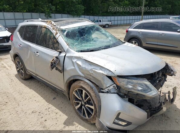 5N1AT2MT7HC830203 2017 NISSAN ROGUE Silver Front view