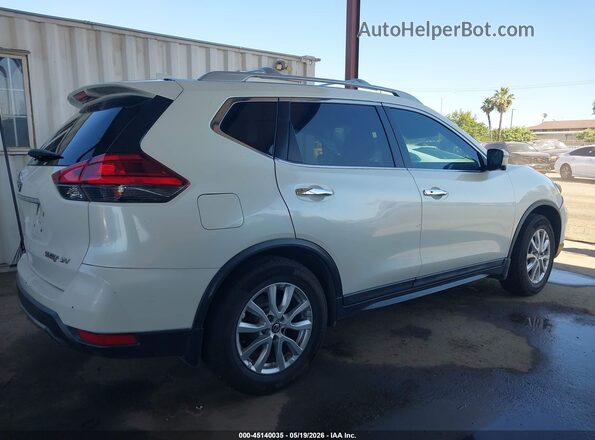 5N1AT2MT7HC842786 2017 NISSAN ROGUE White 