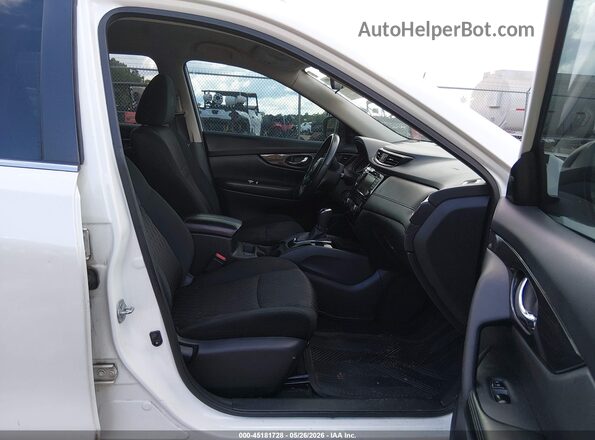 5N1AT2MT8JC753590 2018 NISSAN ROGUE White Widok wnętrza z przodu