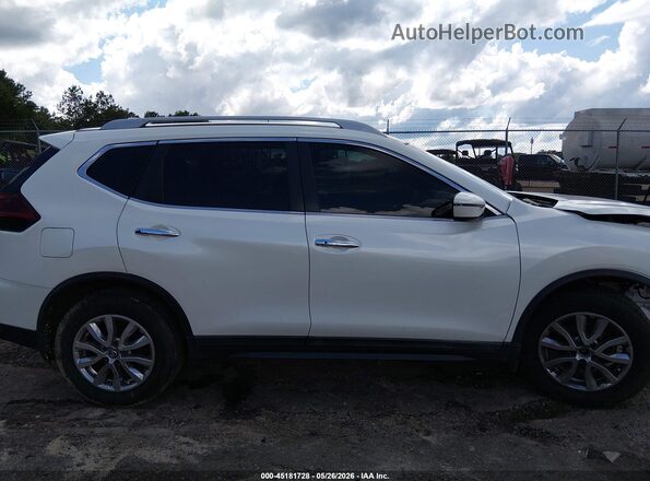 5N1AT2MT8JC753590 2018 NISSAN ROGUE White Widok wnętrza z tyłu