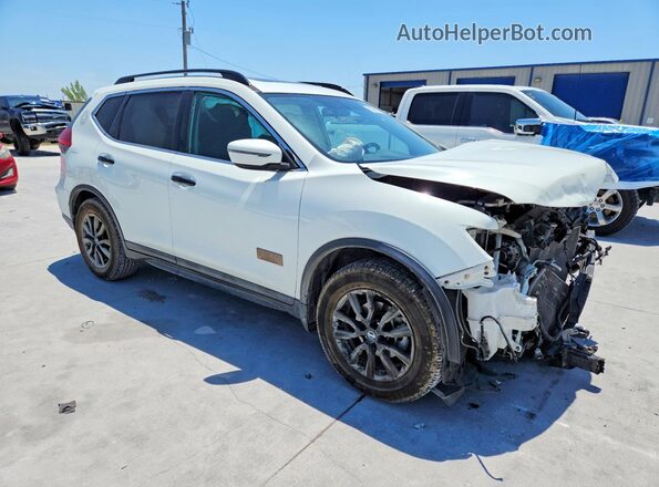 5N1AT2MT9HC768643 2017 NISSAN ROGUE White 