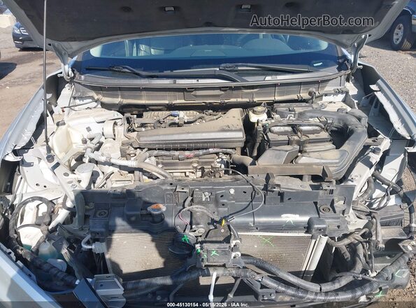 5N1AT2MT9JC820701 2018 NISSAN ROGUE Серебряный Вид сзади