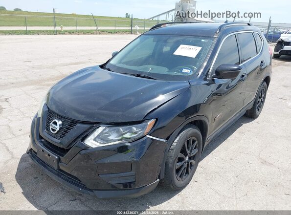 5N1AT2MTXHC769283 2017 NISSAN ROGUE Черный Передняя левая четверть