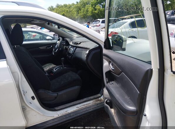 5N1AT2MV0GC746143 2016 NISSAN ROGUE White Front interior view