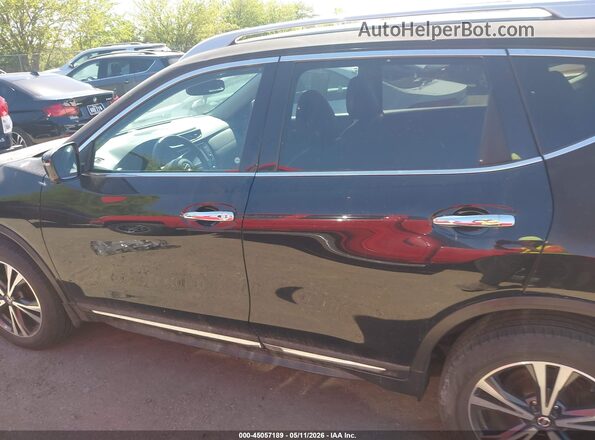 5N1AT2MV1HC738120 2017 NISSAN ROGUE Black 