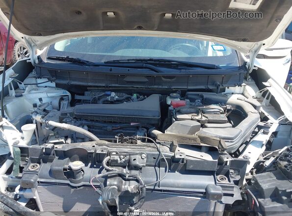 5N1AT2MV1HC873775 2017 NISSAN ROGUE White უკანა ხედი