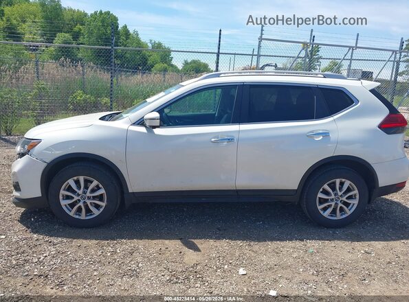 5N1AT2MV1HC897008 2017 NISSAN ROGUE White Սալոնի 360 աստիճան տեսք