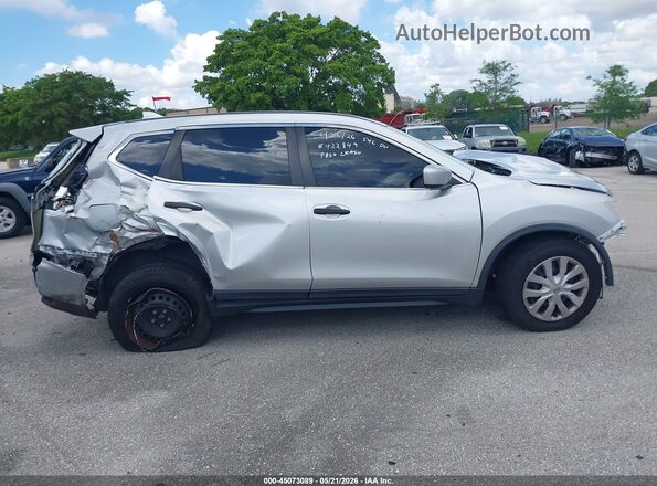 5N1AT2MV1LC808515 2020 NISSAN ROGUE Серебряный Вид задней части салона