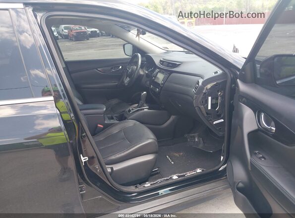 5N1AT2MV2HC760403 2017 NISSAN ROGUE Black 