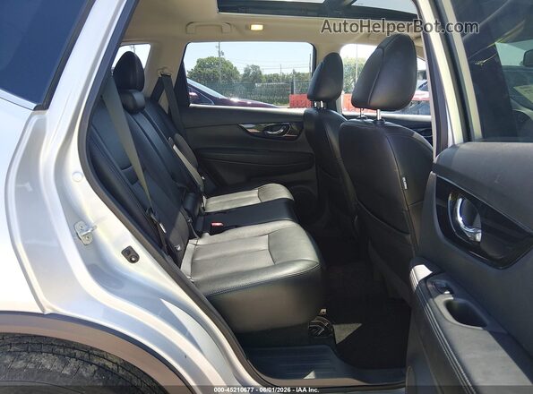 5N1AT2MV2HC884106 2017 NISSAN ROGUE Gray 