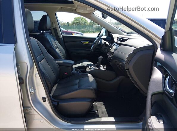 5N1AT2MV2HC884106 2017 NISSAN ROGUE Gray 