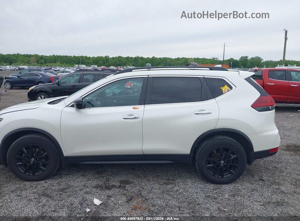 5N1AT2MV2JC827930 2018 NISSAN ROGUE White Панорамний вид салону 360°